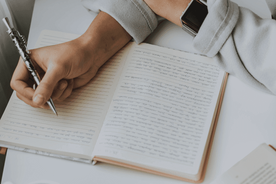 Como fazer uma resenha literária